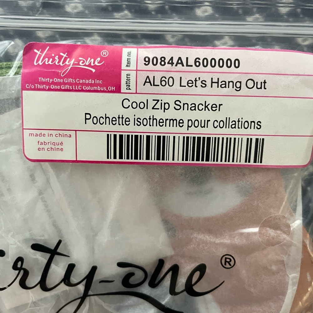 Thirty-One Cool Zip Snacker - Let's Hang Out Pink